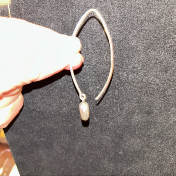 Silpada Sterling Silver Just Dropping in earrings - Picture 6 of 6